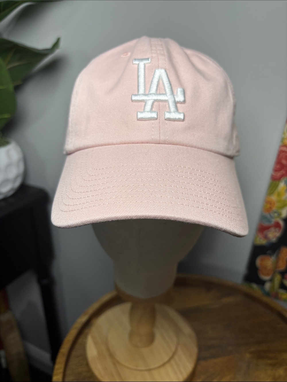 '47 Los Angeles Dodgers Pink American Eagle Baseball Hat - Picture 3 of 7